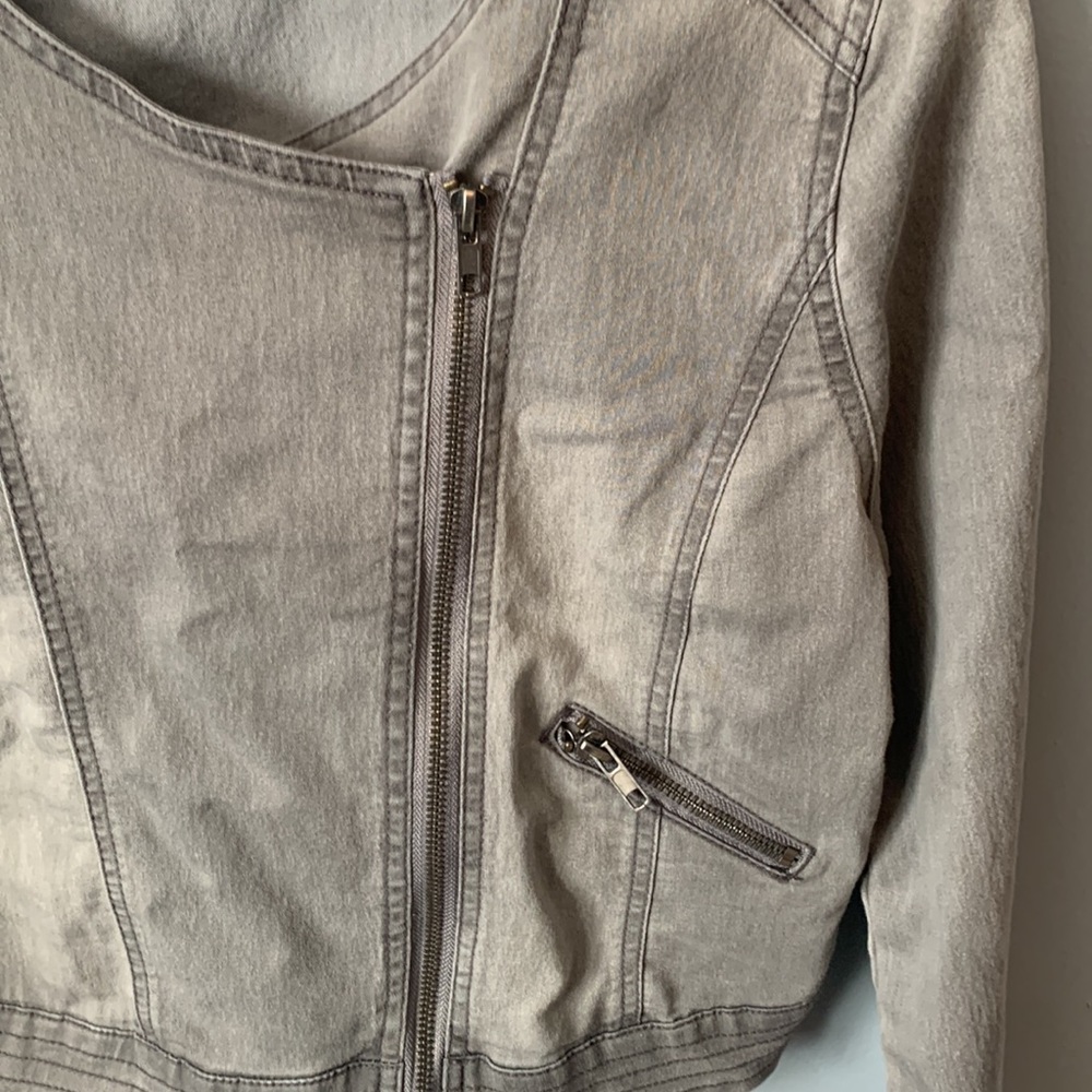 Maternity jacket - Picture 3 of 3
